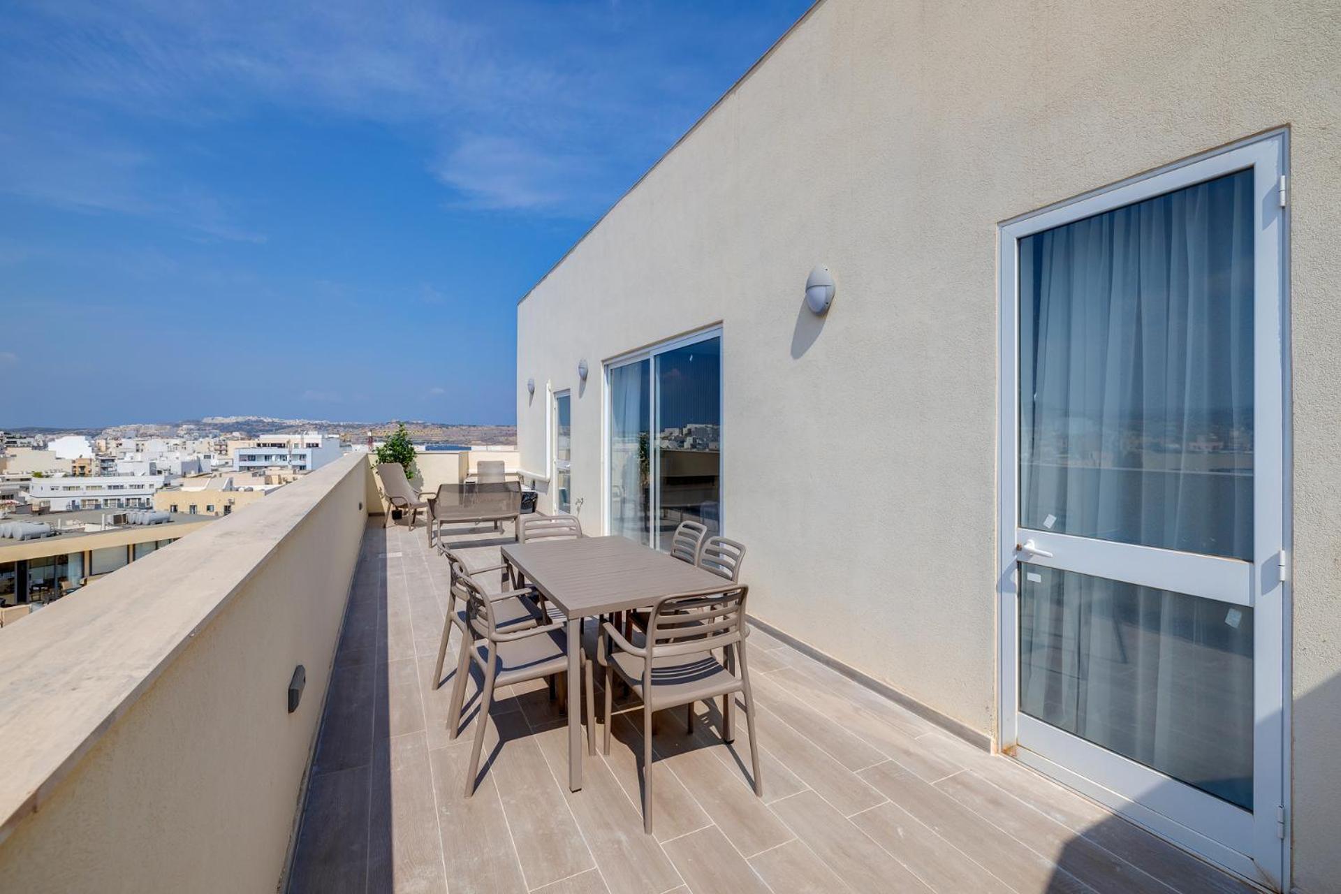 Wave Crest Holiday Apartments St. Paul's Bay Exteriör bild