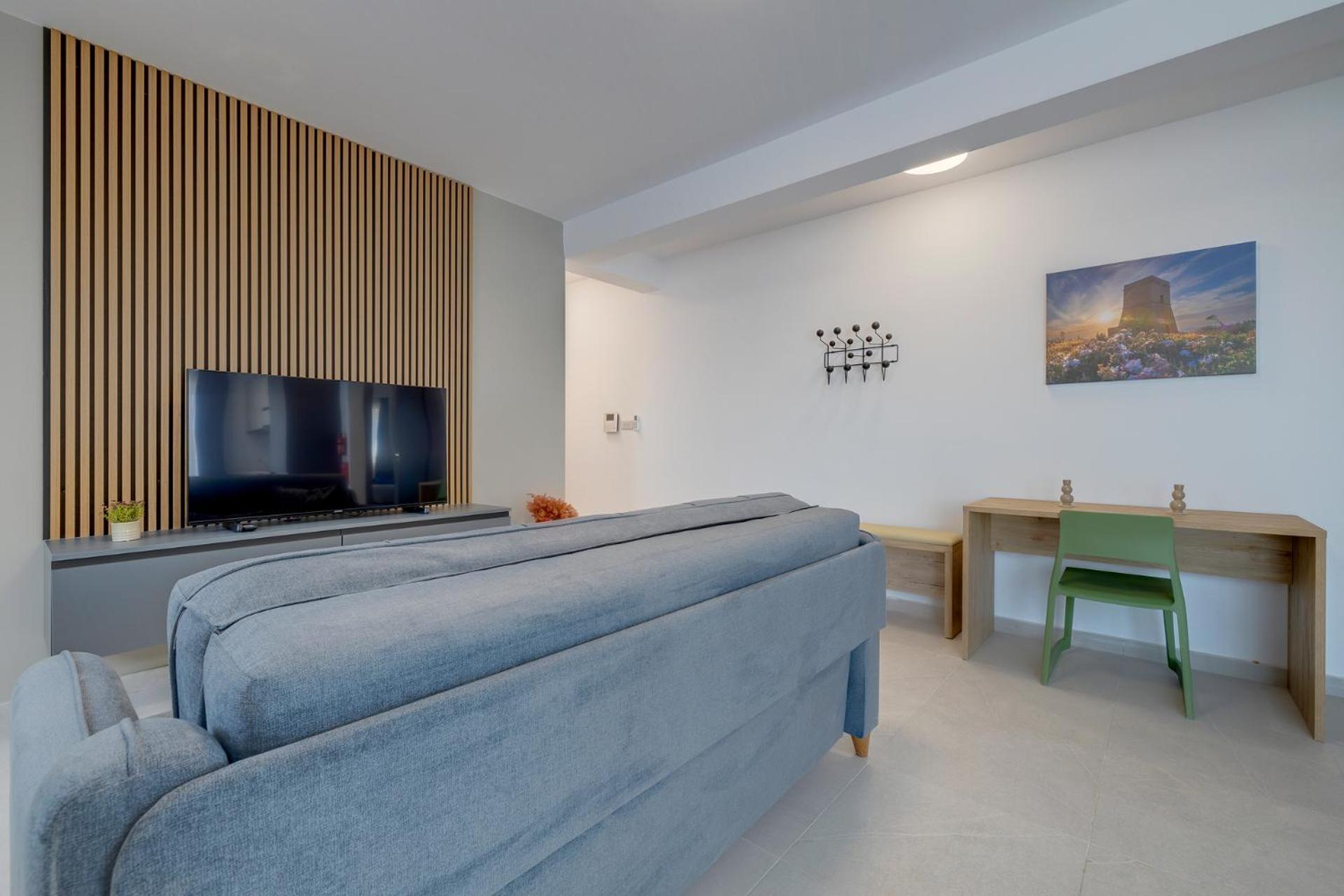 Wave Crest Holiday Apartments St. Paul's Bay Exteriör bild